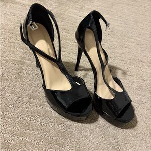 LAST CHANCE Fashion Nova Glossy Black Platform Sandals